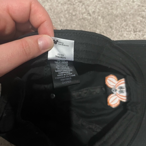 Disney Black Cap with Gold Embroidered Character - Picture 4 of 5